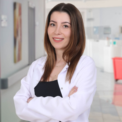 Op. Dr. Zehra Gürcafer